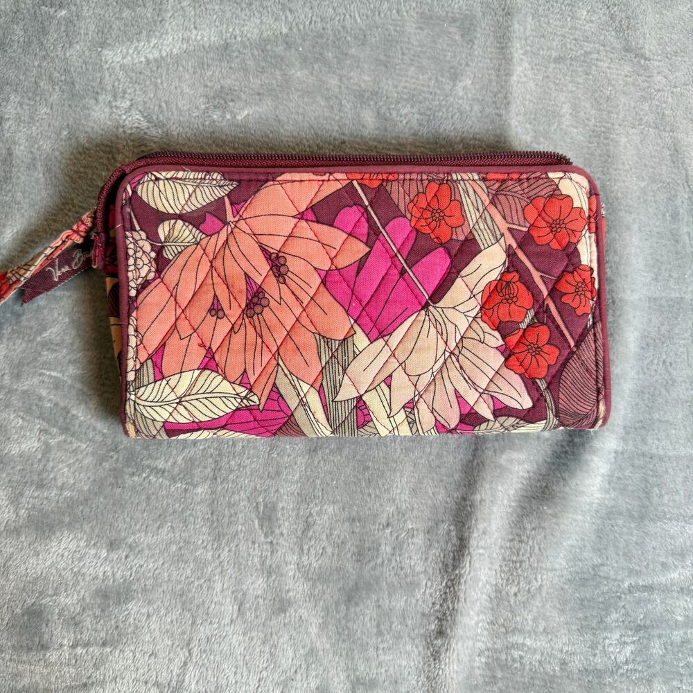 Vera Bradley Floral Zip Around Wallet Wristlet Quilted Cotton
